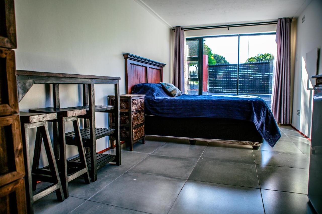 Peaceful 1-Bedroom Flatlet, 10 Min From The Beach Città del Capo Esterno foto