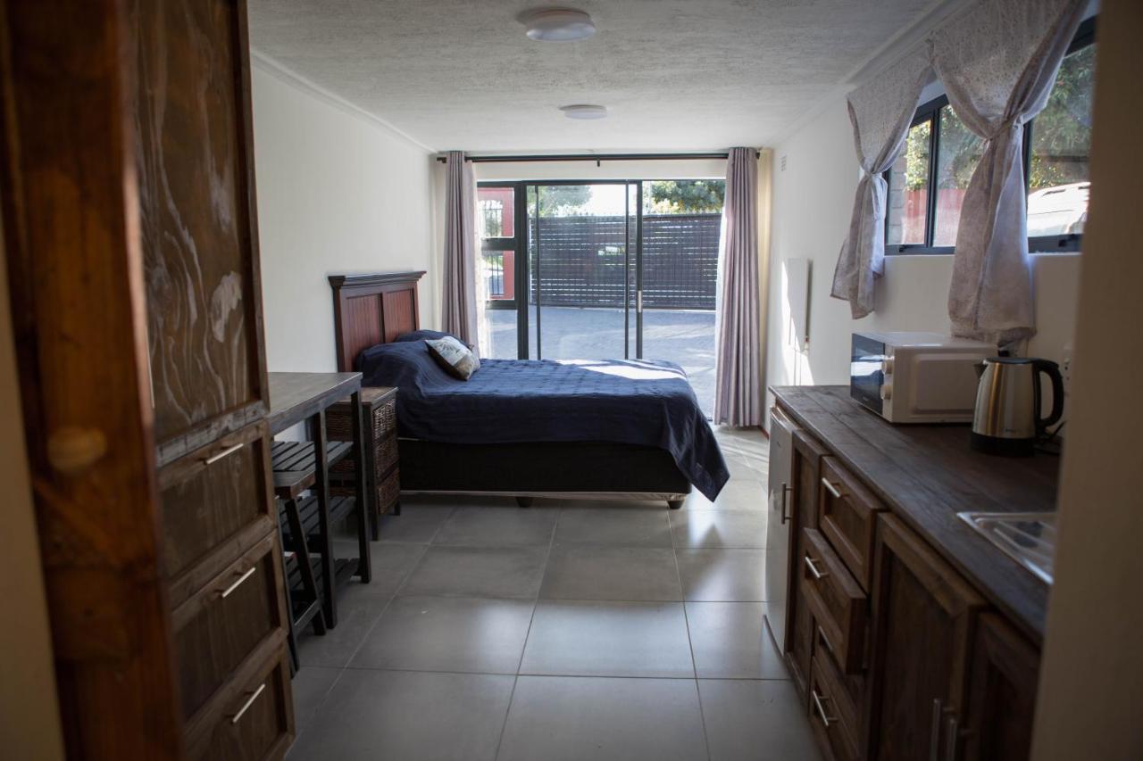 Peaceful 1-Bedroom Flatlet, 10 Min From The Beach Città del Capo Esterno foto